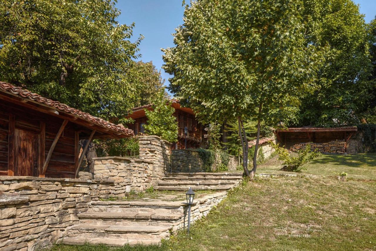 Guest Houses "Zlatna Oresha - Complex" Zheravna Eksteriør bilde